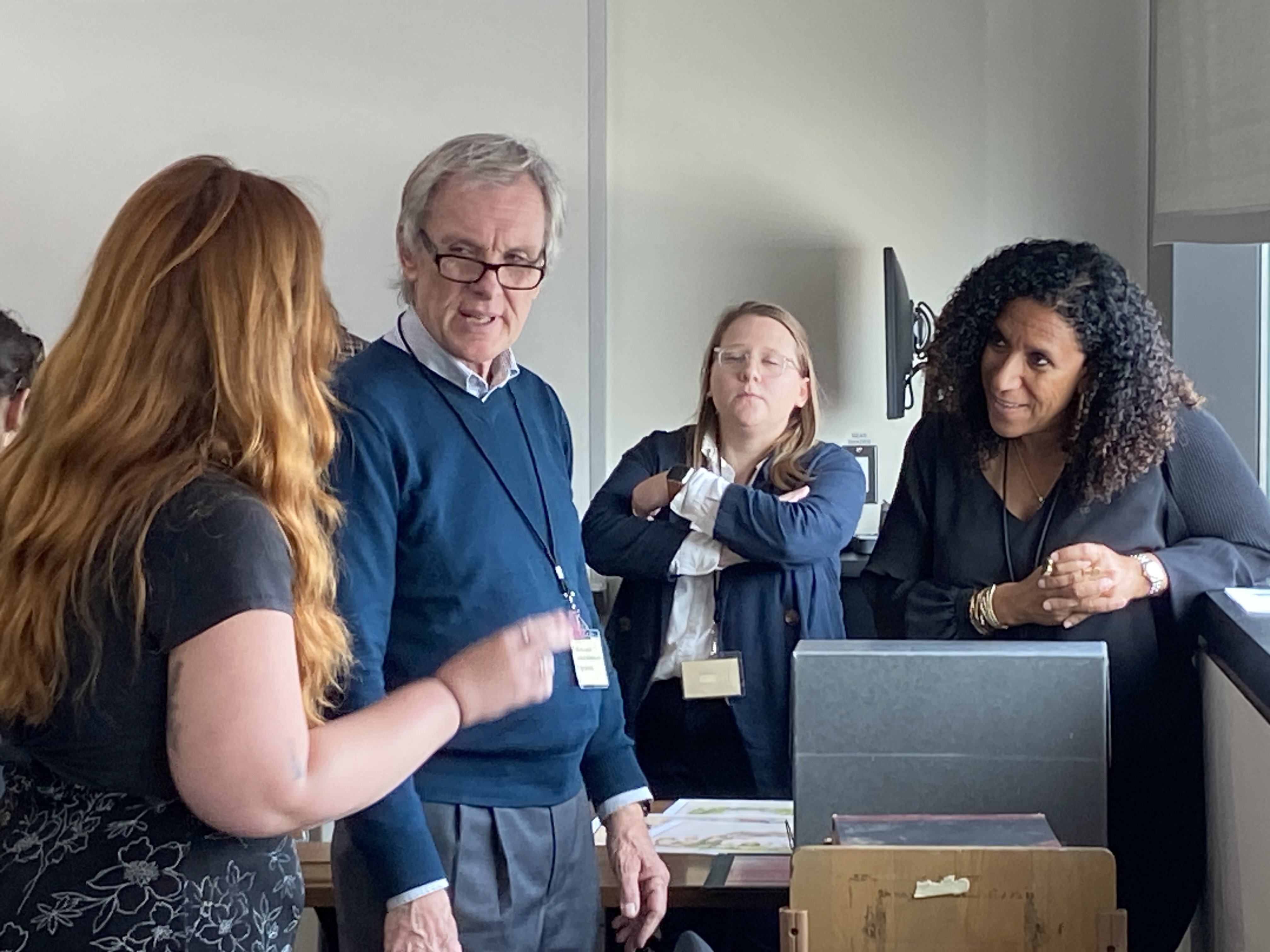 Professor Michael Kuczynski discussing TUSC material with workshop participants.