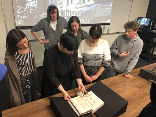 students viewing TUSC rare books